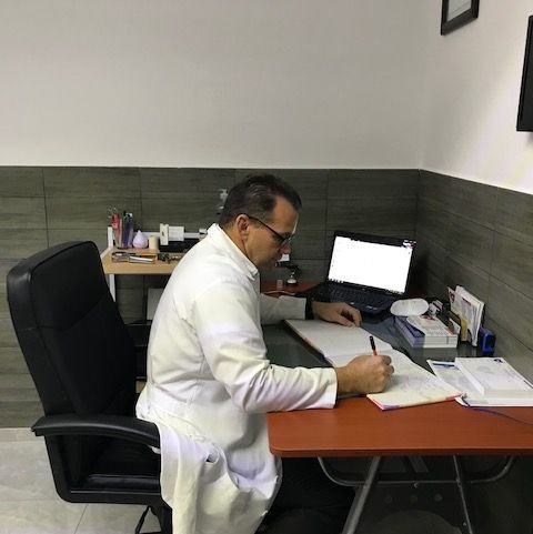 Fotografía de Dr. José Guillermo Cabrera Arias, Oftalmólogo en Benito Juarez, Quintana Roo