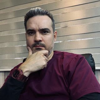 Fotografía de Dr. Daniel E. Espinoza Cruz, Ginecólogo en Hermosillo, Sonora