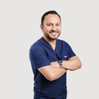 Fotografía de Dr. Alberto Arriaga López, Ginecólogo en Tapachula, Chiapas
