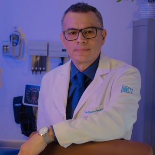 Fotografía de Dr. Hiram Chacon Moscoso, Médico general en Tuxtla Gutierrez, Chiapas