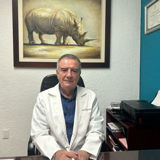 Fotografía de Dr. Alvaro Roberto Torra Pardo, Ginecólogo en Naucalpan de Juarez, Estado de Mexico