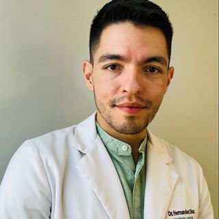 Fotografía de Dr. Juan Carlos Hernández Díaz, Nefrólogo en Saltillo, Coahuila