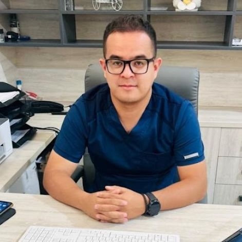 Fotografía de Dr. Juan Pablo Huerta Cedeño, Cirujano general en Morelia, Michoacan