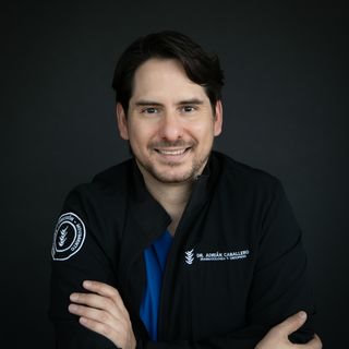 Fotografía de Dr. Jesús Adrián Martínez Caballero, Traumatólogo en Monterrey, Nuevo Leon