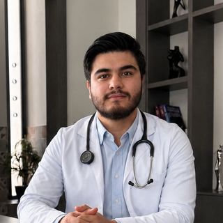 Fotografía de Dr. Erick Andrés Ciprés Casillas, Gastroenterólogo en Uruapan, Michoacan