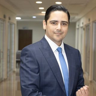 Fotografía de Dr. Carlos Eduardo Salazar Mejía, Oncólogo en Monterrey, Nuevo Leon