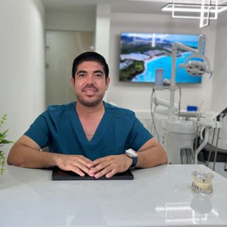 Fotografía de Dr. Jose Luis Castro Barron, Dentista - Odontólogo en Culiacán, Sinaloa