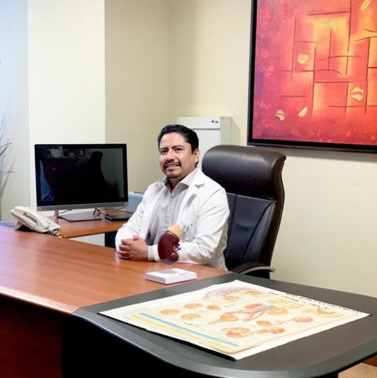 Fotografía de Dr. Joel Rosas Sandoval, Nefrólogo en Monterrey, Nuevo Leon