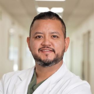 Fotografía de Dr. Rommel Daniel Serrano Diaz, Traumatólogo en Monterrey, Nuevo Leon