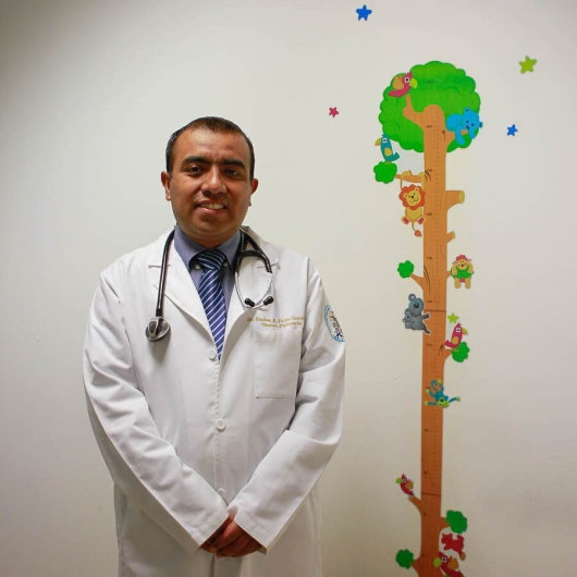 Fotografía de Dr. Carlos Alberto Ortiz Contreras, Pediatra en Oaxaca de Juarez, Oaxaca