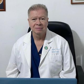 Fotografía de Dr. Mario Antonio Flores Ortiz, Oftalmólogo en Tulancingo de Bravo, Hidalgo