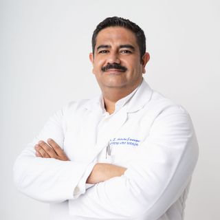 Fotografía de Dr. Edgar Adrián Jauregui Mendoza, Urólogo en Tepic, Nayarit