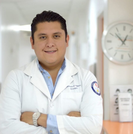 Fotografía de Dr. Mauricio Hiram Nájera Ríos, Urólogo en Bahia de Banderas, Nayarit
