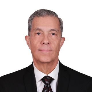 Fotografía de Dr. Luis Galvan Aizpuru, Otorrinolaringólogo en Torreon, Coahuila