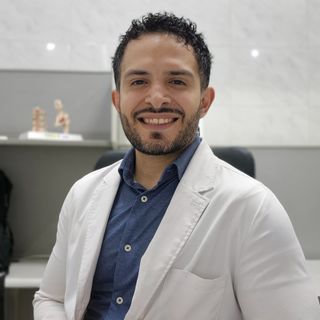 Fotografía de Dr. Alfonso Olmeda García, Reumatólogo en Guadalajara, Jalisco