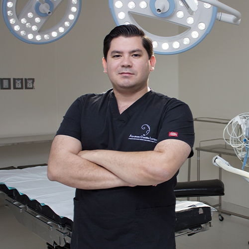 Fotografía de Dr. Abraham Castillo Lartigue, Otorrinolaringólogo en Monterrey, Nuevo Leon