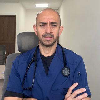 Fotografía de Dr. Emmanuel Ernesto Perez Granados, Médico general en Leon, Guanajuato