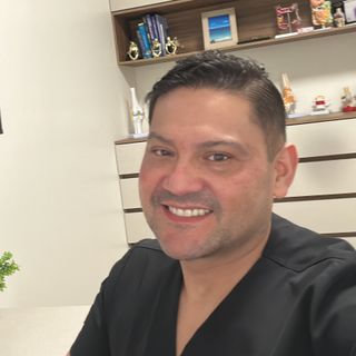 Fotografía de Dr. David Elías Cova Garcia, Traumatólogo en Monterrey, Nuevo Leon