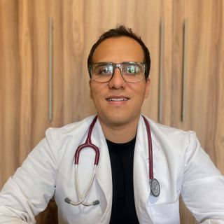 Fotografía de Dr. Carlos Augusto Pérez Cadena, Cirujano general en San Juan del Rio, Queretaro