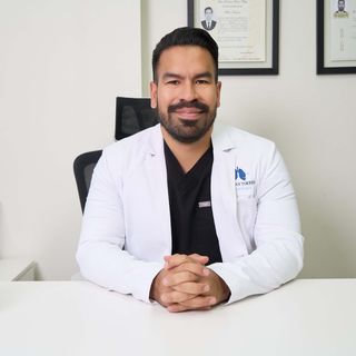Fotografía de Dr. Iván Dionicio Torres López, Neumólogo en Tuxtla Gutierrez, Chiapas
