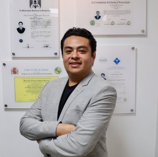 Fotografía de Dr. José Ernesto Aguayo Becerra, Urólogo en Irapuato, Guanajuato
