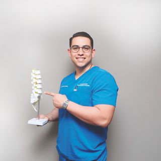 Fotografía de Dr. Roberto Mata, Traumatólogo en Reynosa, Tamaulipas