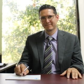 Fotografía de Dr. Samuel Ayón Ahumada, Gastroenterólogo en Tijuana, Baja California
