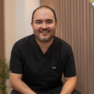 Fotografía de Dr. Roberto Acosta Flores, Ginecólogo en Aguascalientes, Aguascalientes
