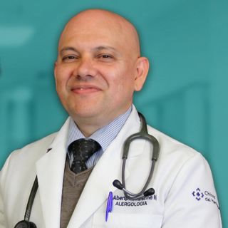Fotografía de Dr. Alberto Monteverde Maldonado, Internista en Hermosillo, Sonora
