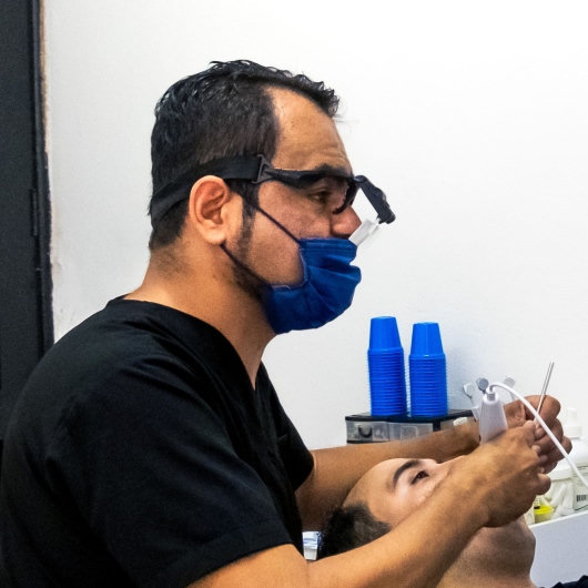 Fotografía de Dr. Luis Alfredo Mendez Becerril, Dentista - Odontólogo en Puerto Vallarta, Jalisco