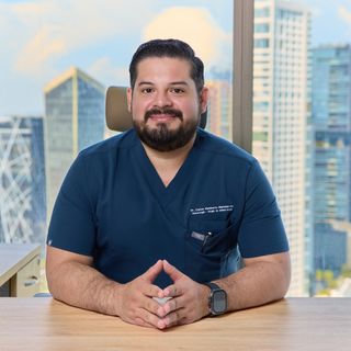 Fotografía de Dr. Carlos Humberto Marneau Martinez, Urólogo en Solidaridad, Quintana Roo