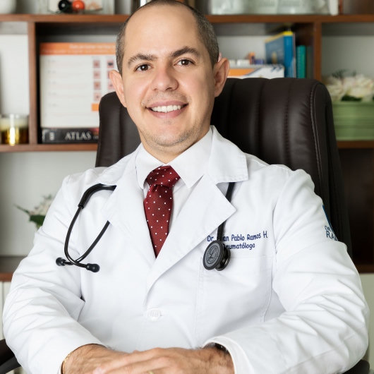 Fotografía de Dr. Juan Pablo Ramos Hernández, Reumatólogo en Queretaro, Queretaro