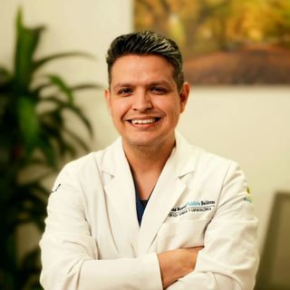Fotografía de Dr. Juan Manuel Valdivia Balderas, Cirujano general en Monterrey, Nuevo Leon