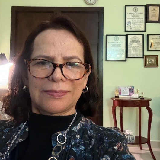 Fotografía de Dra. Flora López Alvarado, Psiquiatra en Monterrey, Nuevo Leon