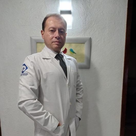 Fotografía de Dr. Andres Alejandro Valdivia Garcia, Traumatólogo en Guadalajara, Jalisco