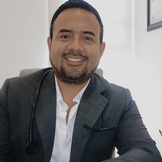 Fotografía de Dr. Julián Ignacio Ortiz Acevedo, Nefrólogo en Puebla, Puebla