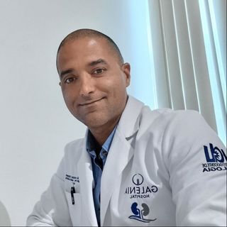 Fotografía de Dr. Julio César Hernández Sarjeant, Urólogo en Solidaridad, Quintana Roo