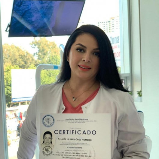 Fotografía de Dra. Lucy Lilian López, Dentista - Odontólogo en Tijuana, Baja California