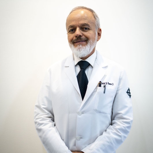 Fotografía de Dr. Rafael Gerardo Romero Flores, Oftalmólogo en Los Cabos, Baja California Sur