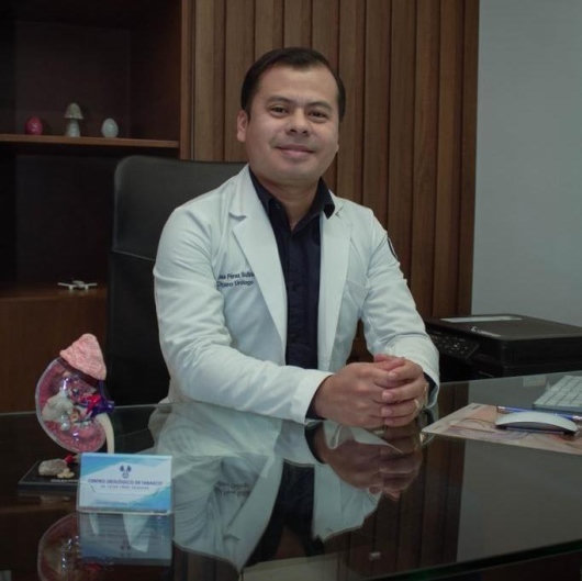 Fotografía de Dr. Josué Pérez Sulbarán, Urólogo en Centro, Tabasco