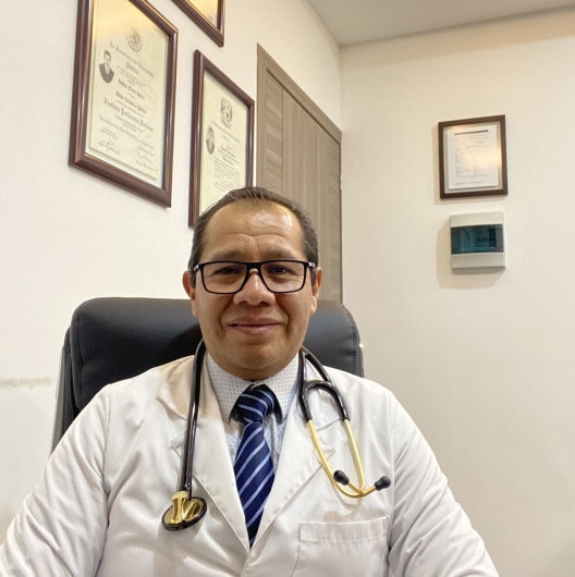 Fotografía de Dr. Roberto Flores Suárez, Internista en Ecatepec de Morelos, Estado de Mexico