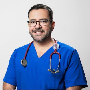 Fotografía de Dr. Omar Valdes Lares, Urólogo en Hermosillo, Sonora