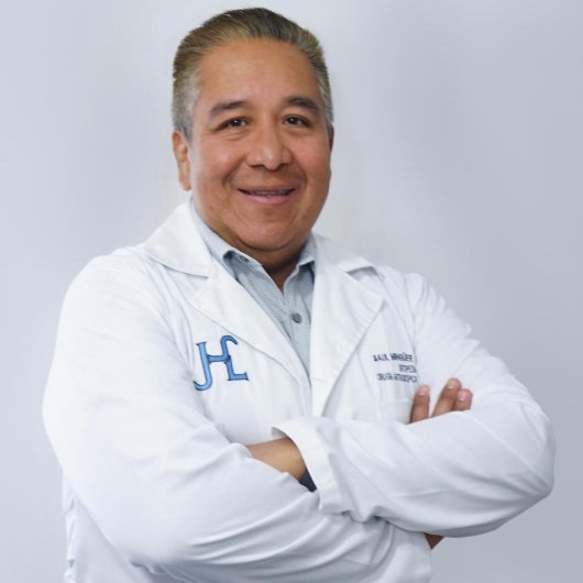 Fotografía de Dr. Saul Minguer Vargas, Ortopedista en Oaxaca de Juárez, Oaxaca