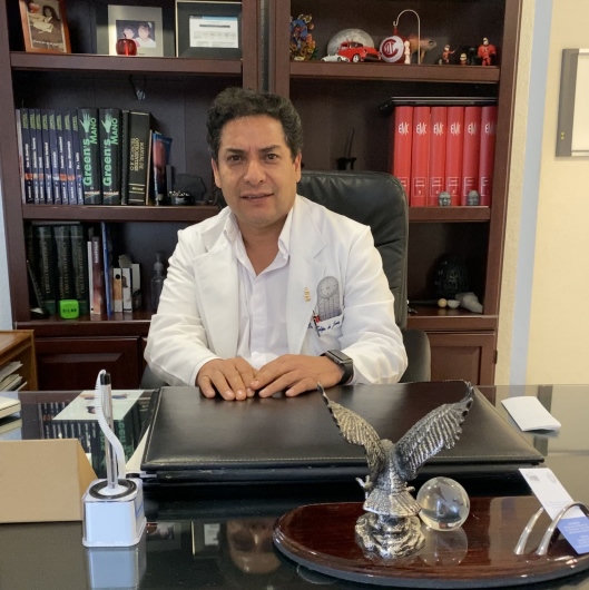 Fotografía de Dr. Felipe De Jesús Quintero Gutiérrez, Ortopedista en Toluca, Estado de Mexico