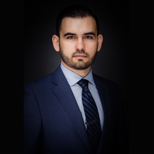 Fotografía de Dr. Sergio Antonio Corral Benavides, Oftalmólogo en Monterrey, Nuevo Leon