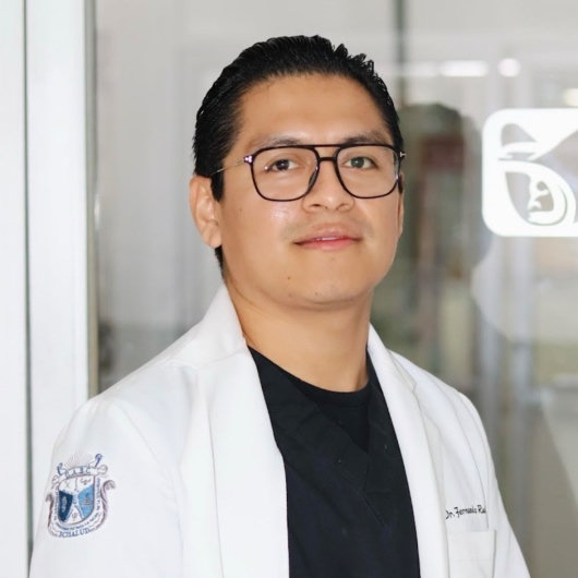 Fotografía de Dr. Fernando Ruiz Torres, Nefrólogo en Tijuana, Baja California