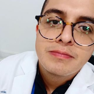 Fotografía de Dr. César Hernández Pérez, Internista en Cuauhtémoc, Ciudad de Mexico