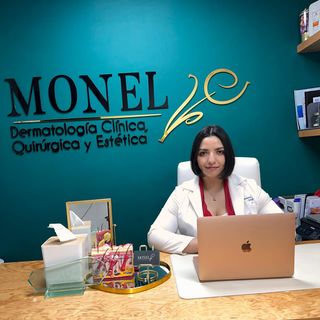 Fotografía de Dra. Montserrat Dominguez Portas, Dermatólogo en Metepec, Estado de Mexico