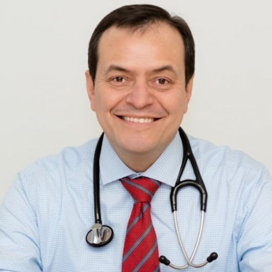 Fotografía de Dr. Santiago Sandoval Navarrete, Cardiólogo en Hermosillo, Sonora