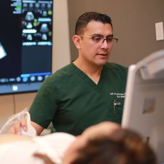 Fotografía de Dr. Guillermo Palestino Rojas, Ginecólogo en Tlalpan, Ciudad de Mexico